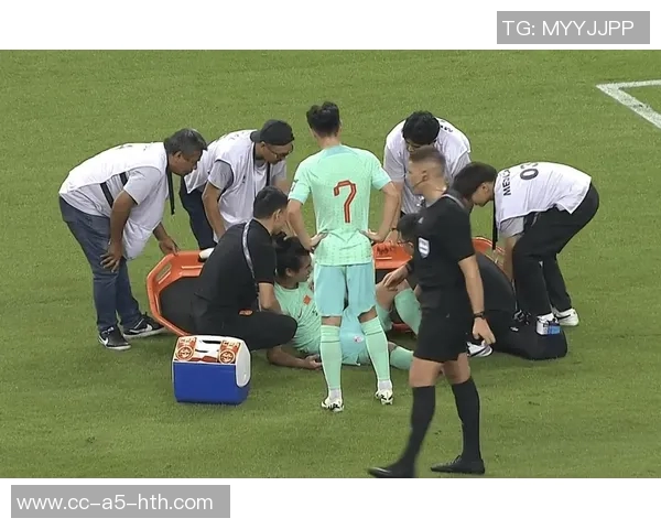 皇马抗抽筋饮料揭秘:腌黄瓜汁般口味助力运动员克服抽筋困扰 皇马抗抽筋饮料揭秘:腌黄瓜汁般口味助力运动员克服抽筋困扰